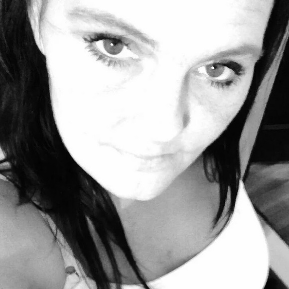 Meet your Posher, Josie - Picture 1 of 1